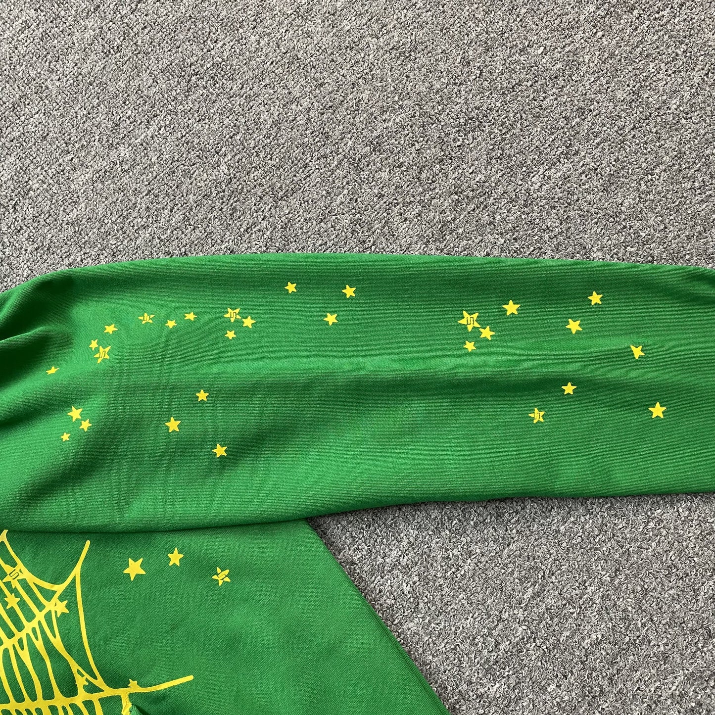 sp5der-star-og-web-v2-hoodie-slime-green-4-Drip Store Argentina