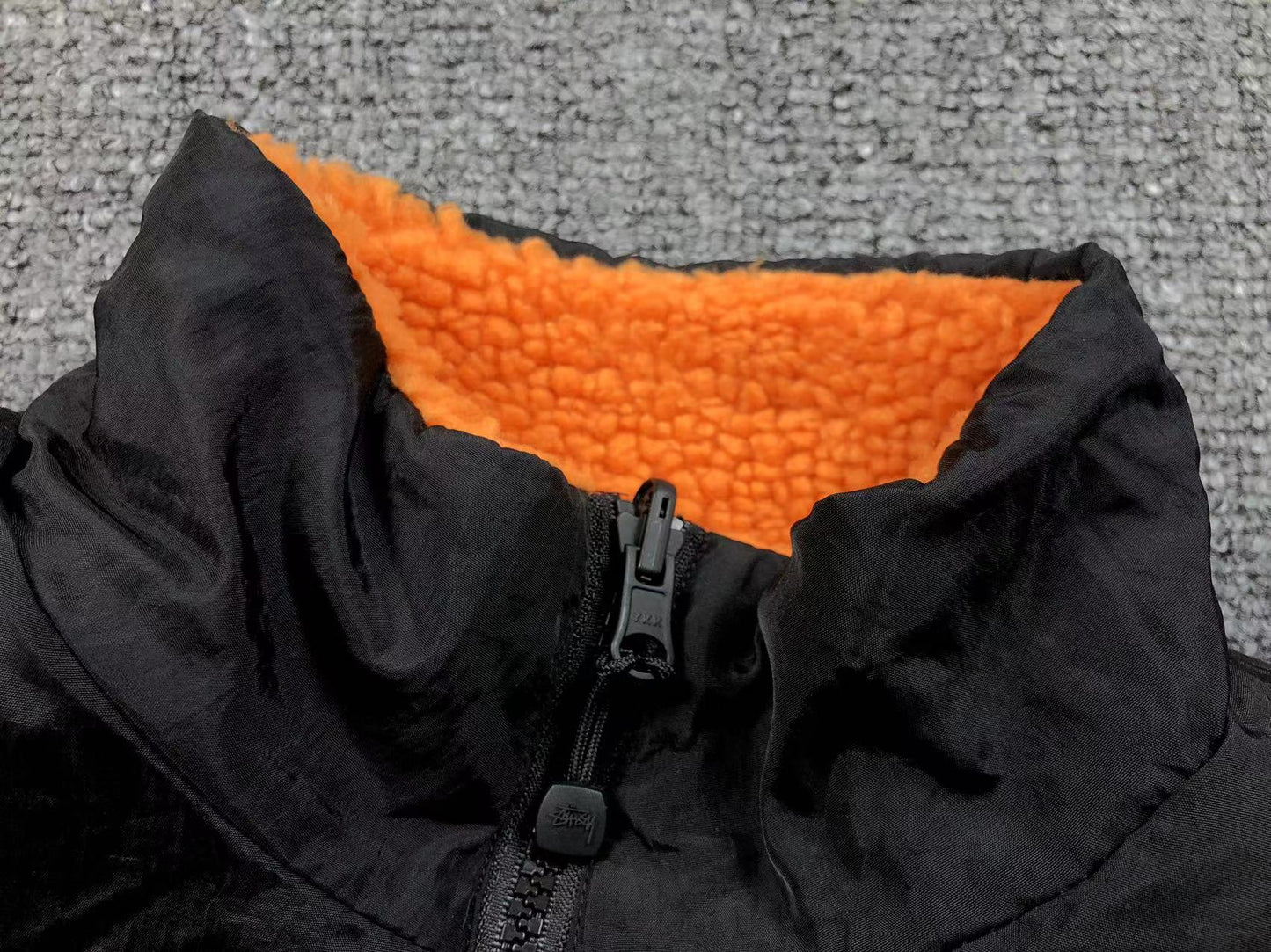 stussy-8-ball-sherpa-reversible-jacket-orange-14-Drip Store Argentina