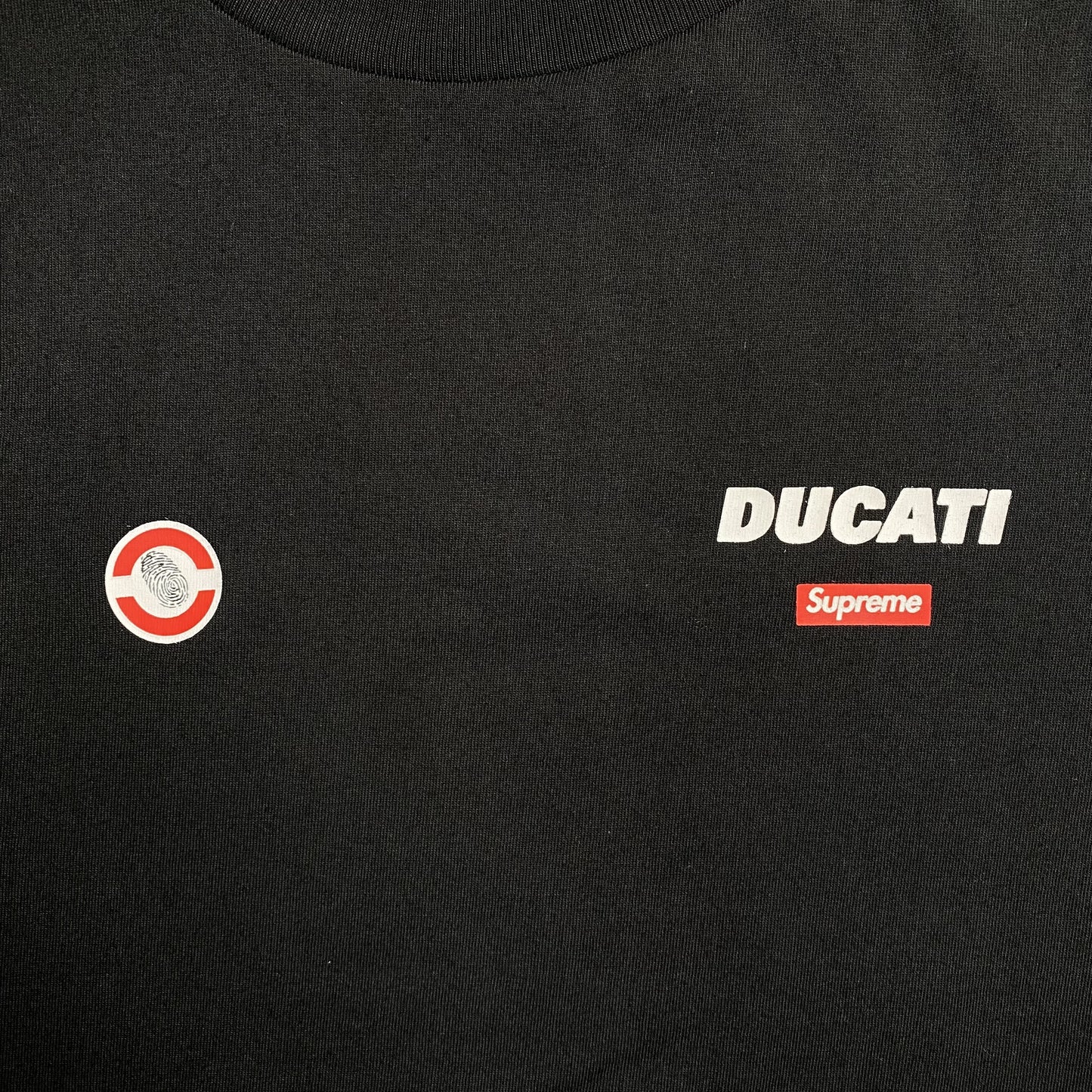 supreme-ducati-logo-tee-black-4-Drip Store Argentina