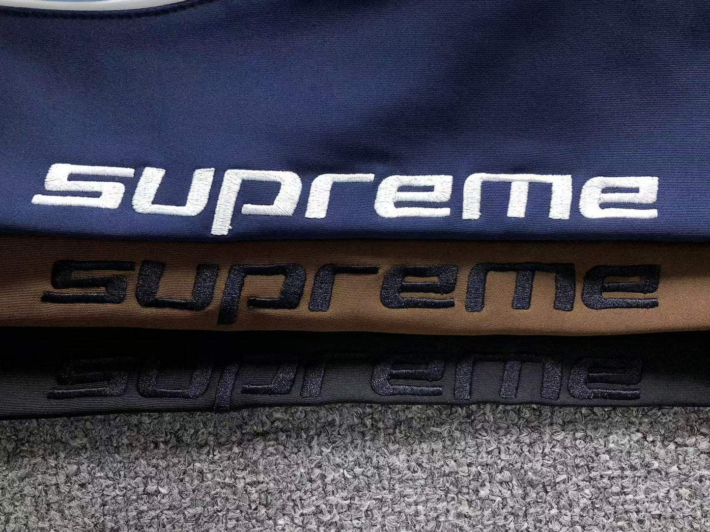 supreme-jordan-tricot-track-jacket-olive-3-Drip Store Argentina