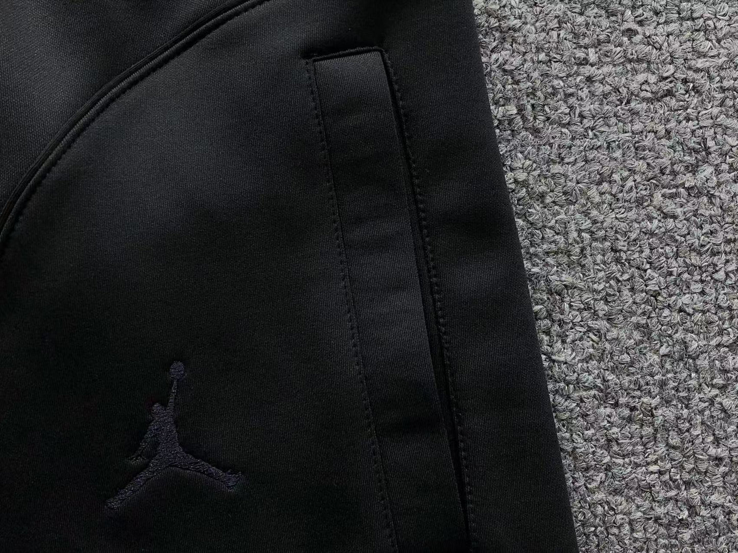 supreme-jordan-tricot-track-pants-black-8-Drip Store Argentina