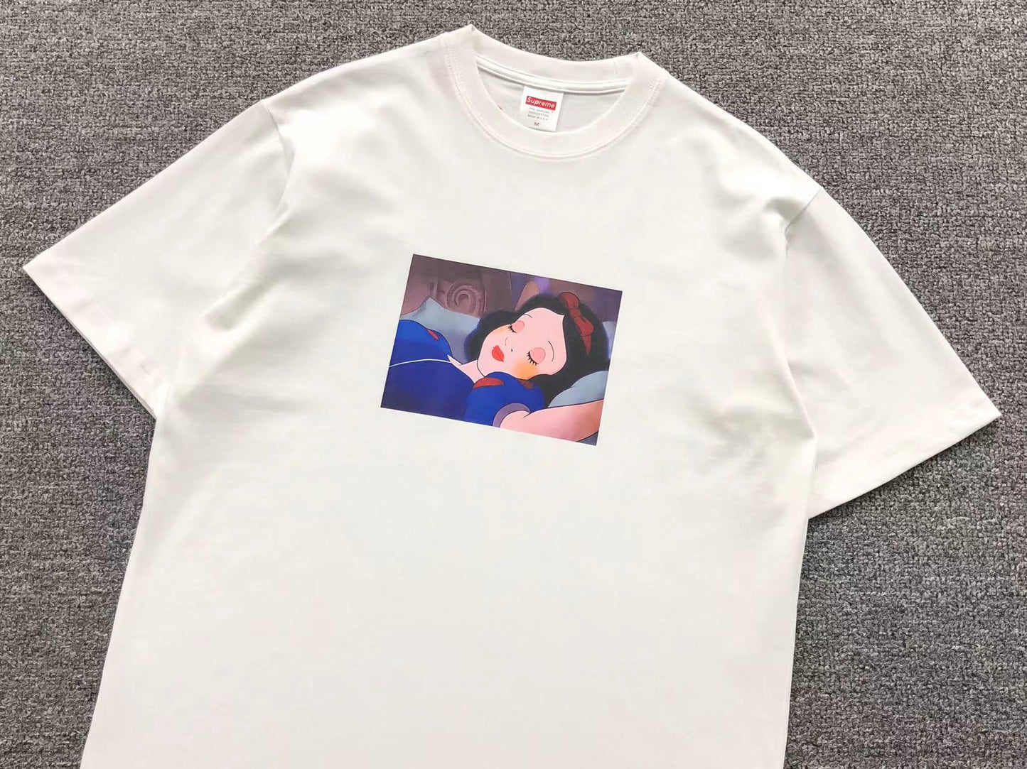 supreme-snow-white-tee-white-6-Drip Store Argentina