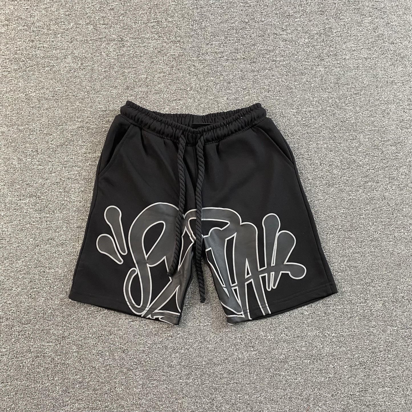 syna-world-syna-logo-t-shirtshort-set-black-3-Drip Store Argentina