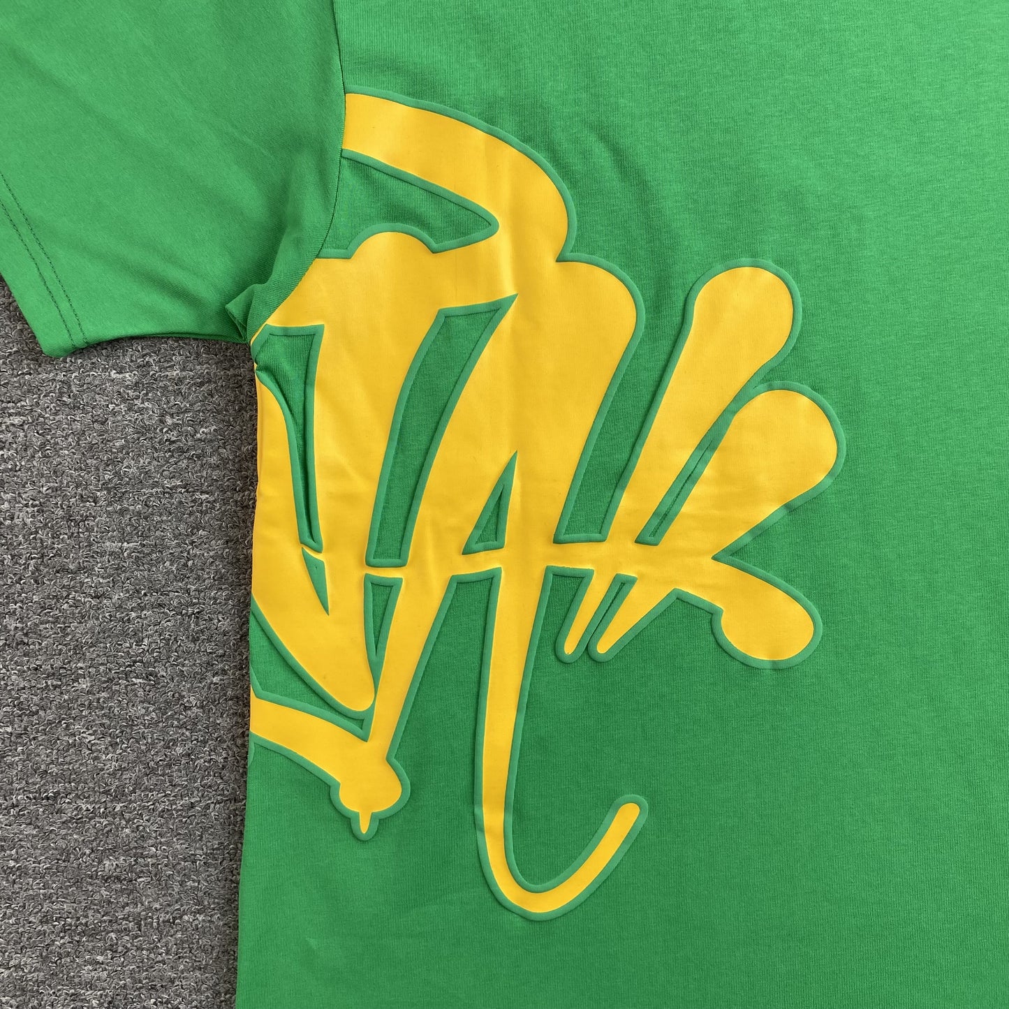 syna-world-syna-logo-tee-green-4-Drip Store Argentina