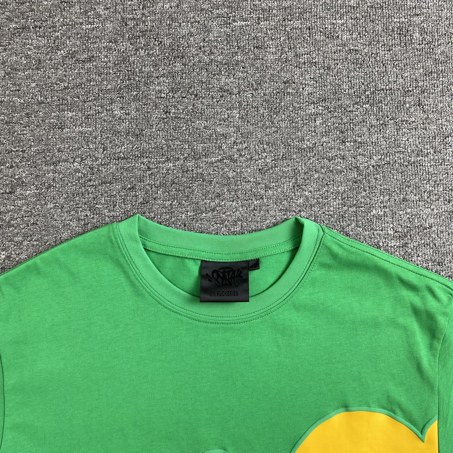 syna-world-syna-logo-tee-green-5-Drip Store Argentina