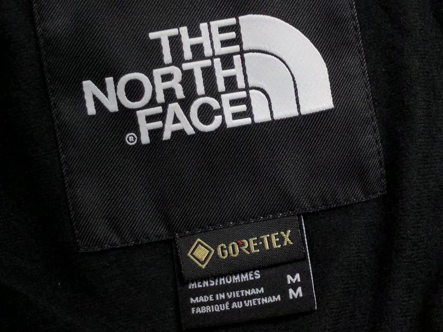 the-north-face-1990-mountain-jacket-goretex-black-7-Drip Store Argentina
