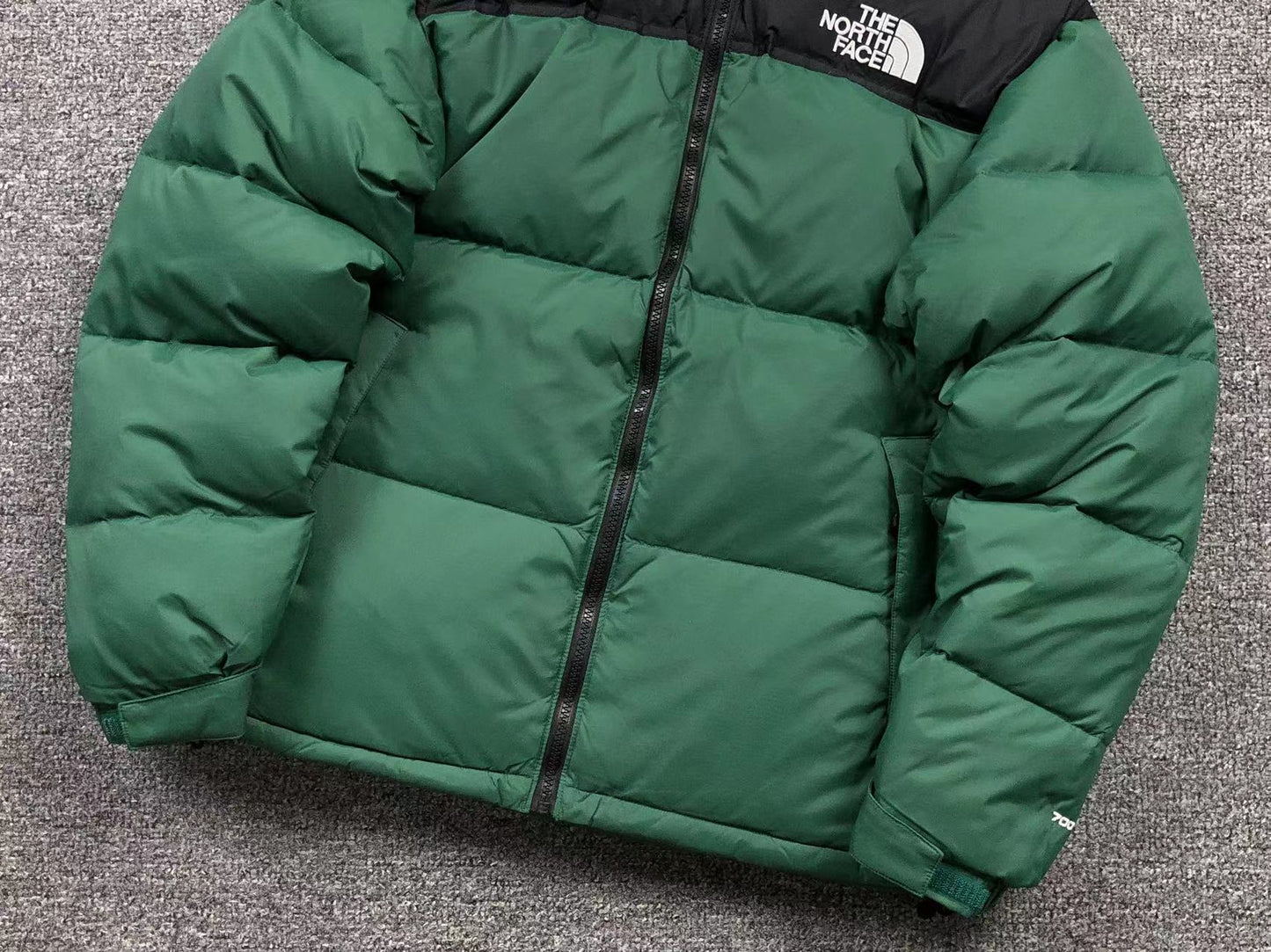 the-north-face-1996-retro-nuptse-700-fill-packable-jacket-green-7-Drip Store Argentina