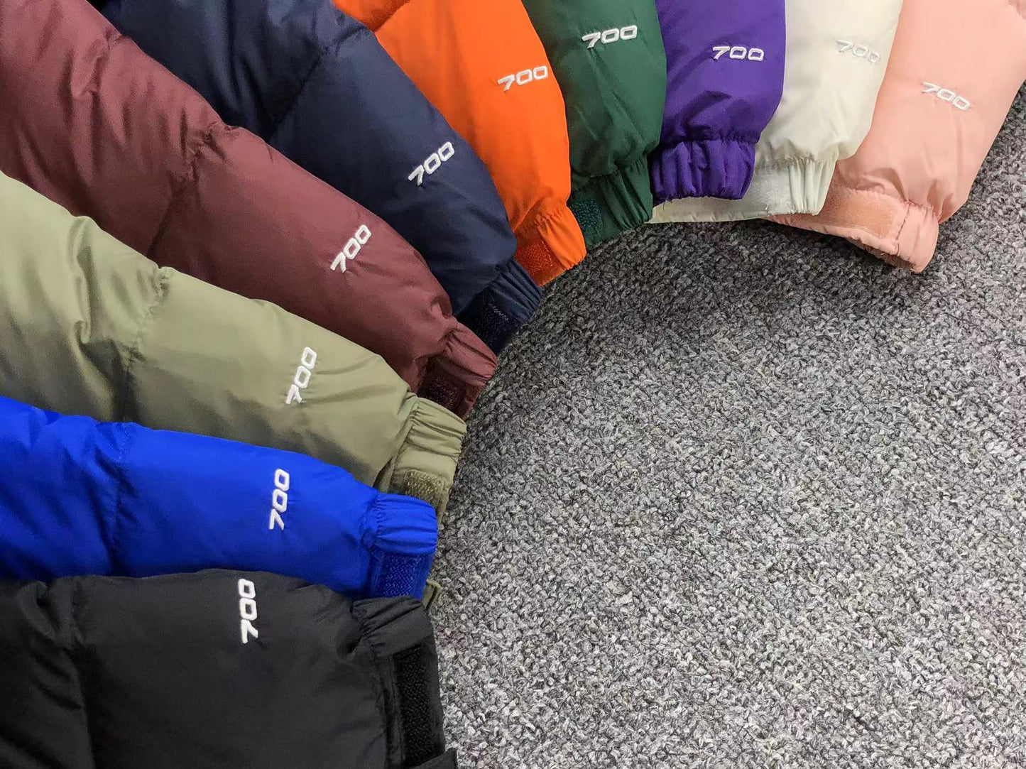 the-north-face-1996-retro-nuptse-700-fill-packable-jacket-green-8-Drip Store Argentina