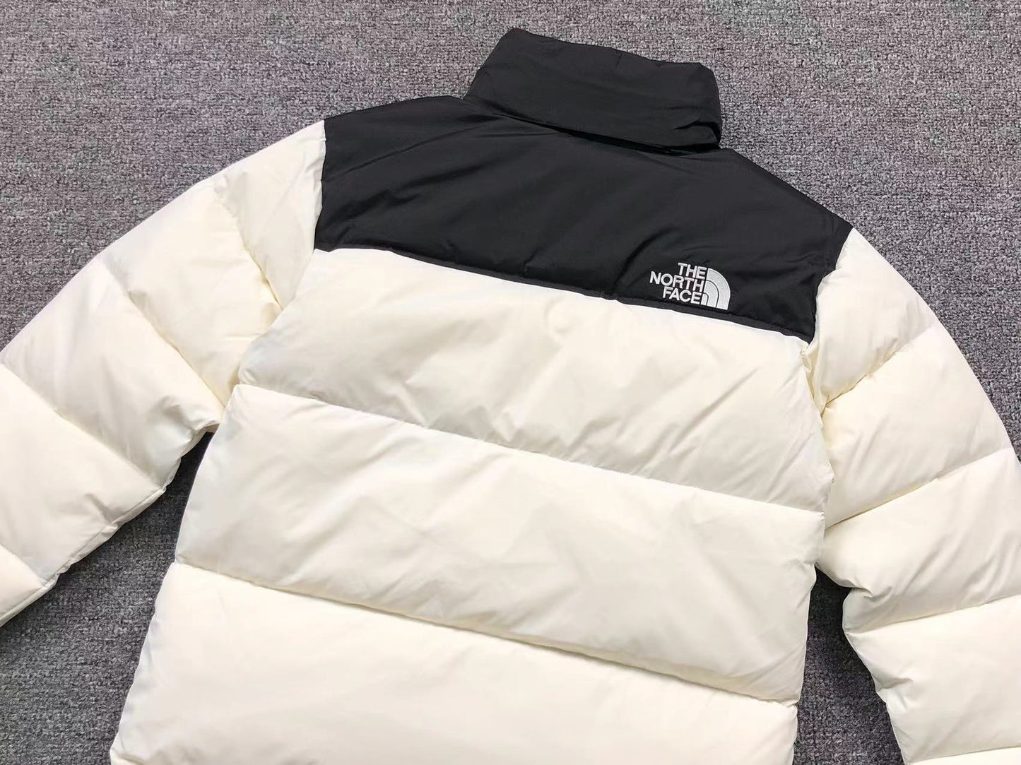 THE NORTH FACE 1996 RETRO NUPTSE 700 FILL PACKABLE JACKET WHITE-Drip Store Argentina