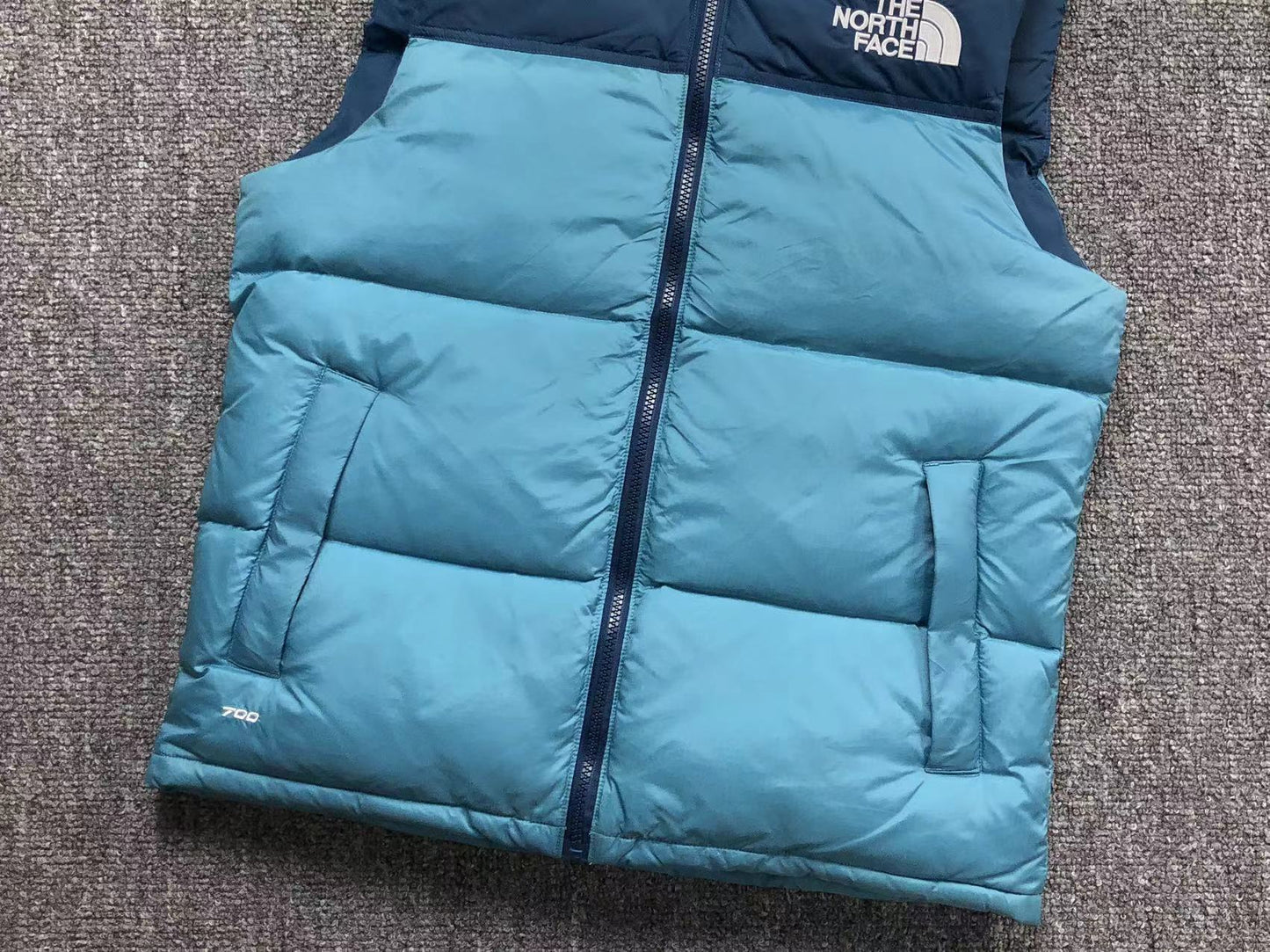the-north-face-1996-retro-nuptse-vest-blue-7_fb7dcee8-Drip Store Argentina