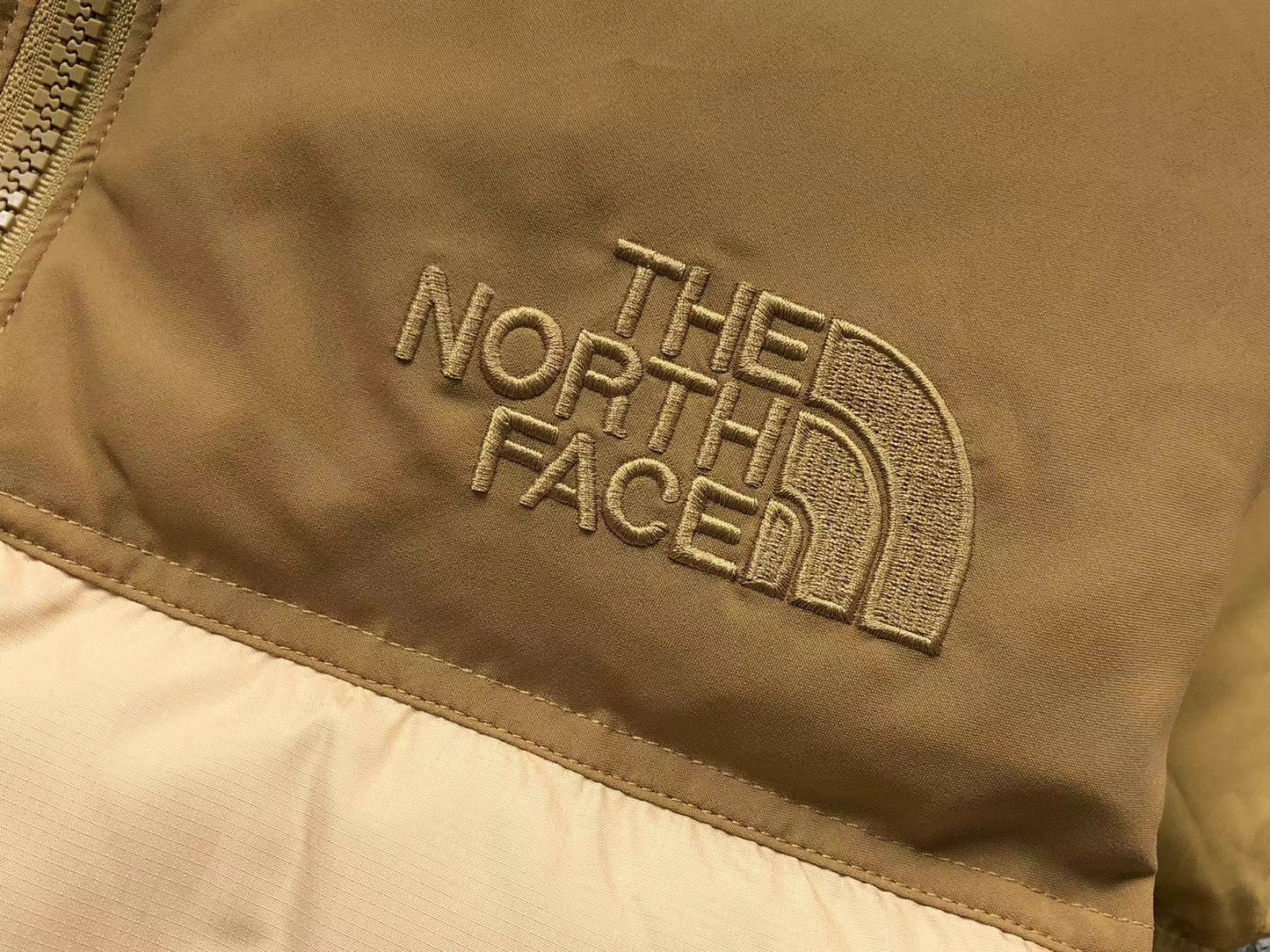 the-north-face-1996-retro-nuptse-vest-brown-3-Drip Store Argentina