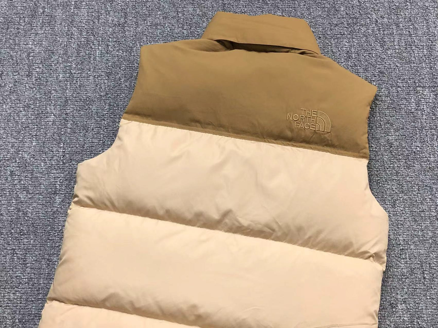 the-north-face-1996-retro-nuptse-vest-brown-6-Drip Store Argentina