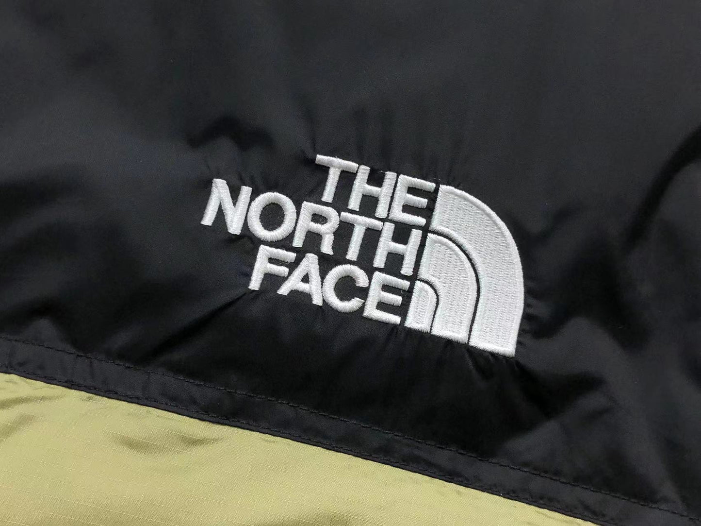 THE NORTH FACE 1996 RETRO NUPTSE VEST THYME-Drip Store Argentina