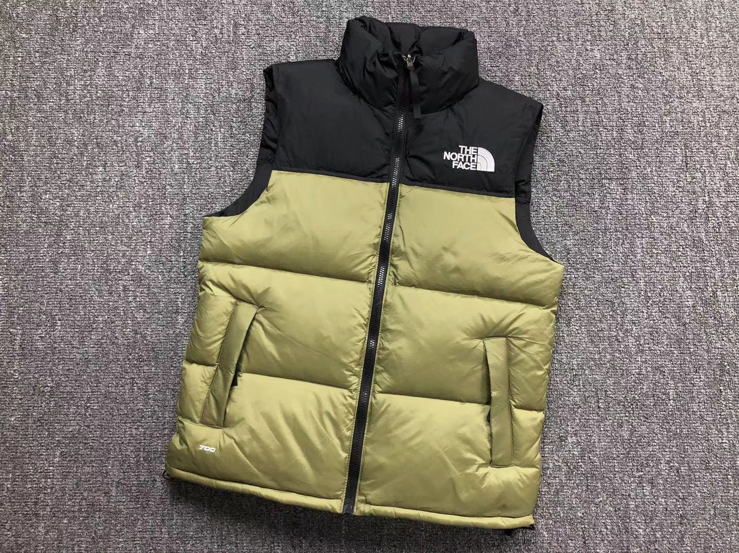 THE NORTH FACE 1996 RETRO NUPTSE VEST THYME-Drip Store Argentina