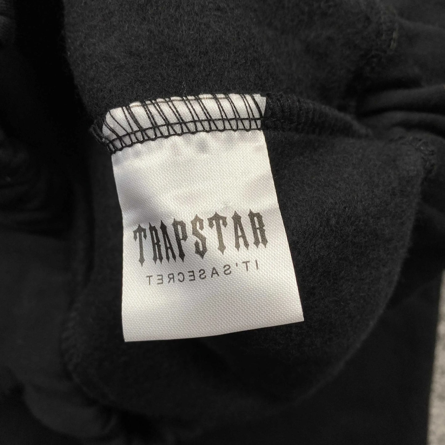 TRAPSTAR CHENILLE DECODED TRACKSUIT BLACK GREEN-Drip Store Argentina