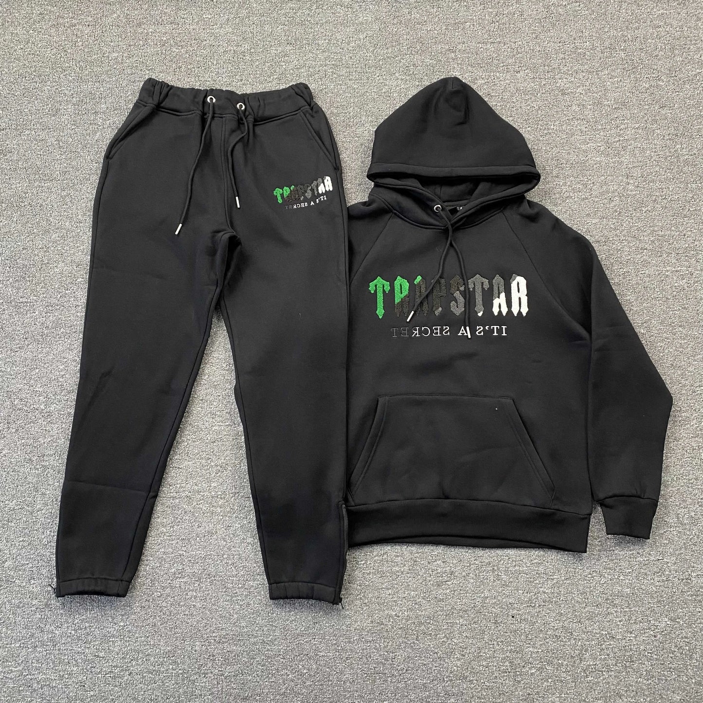TRAPSTAR CHENILLE DECODED TRACKSUIT BLACK GREEN-Drip Store Argentina