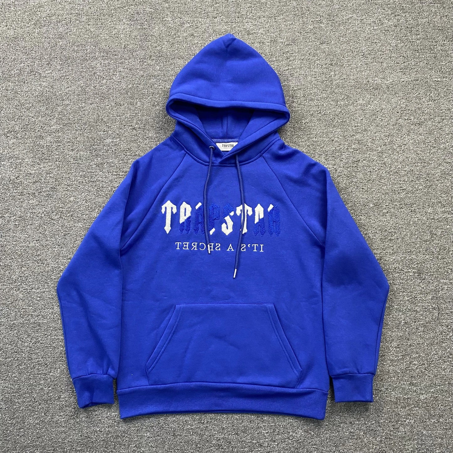 trapstar-chenille-decoded-tracksuit-dazzling-blue-3-Drip Store Argentina