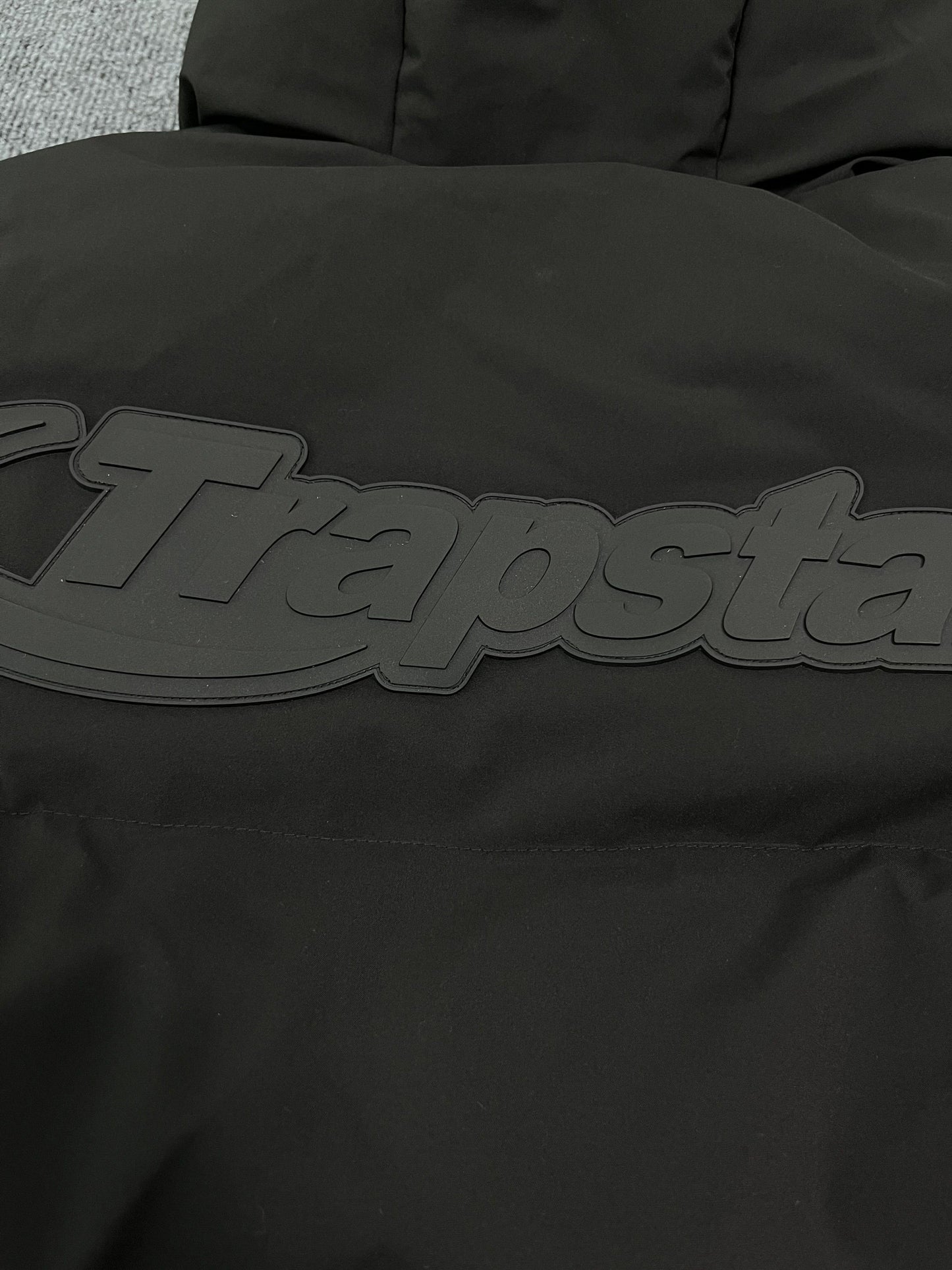 Trapstar Hyperdrive Technical Puffer Jacket Blackout