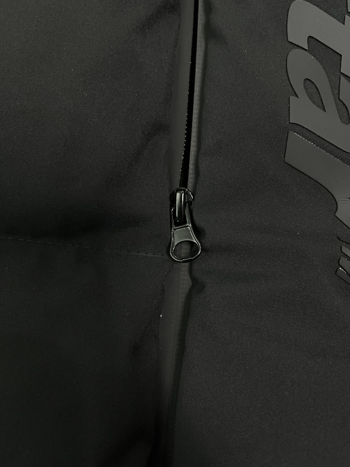 Trapstar Hyperdrive Technical Puffer Jacket Blackout