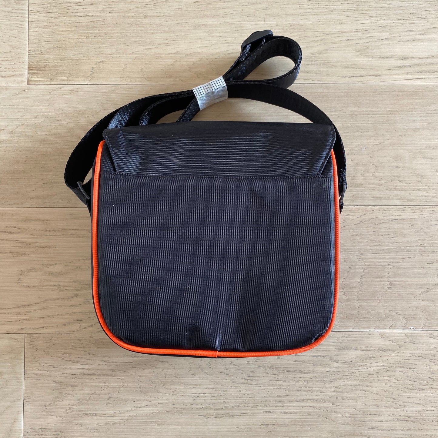 TRAPSTAR IRONGATE 1.0 CROSSBODY BAG BLACK ORANGE-Drip Store Argentina