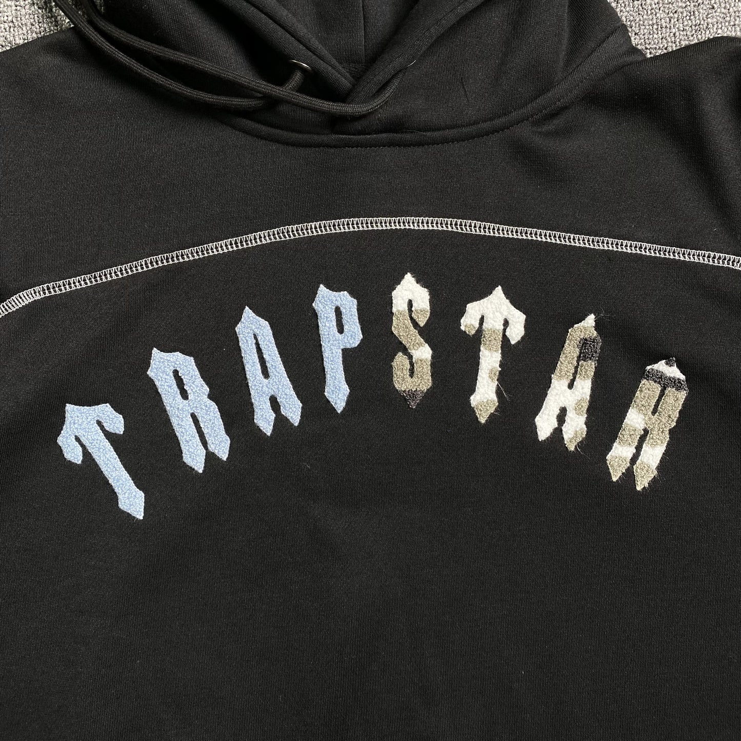 Trapstar Irongate Arch Chenille Tracksuit Black-Drip Store Argentina