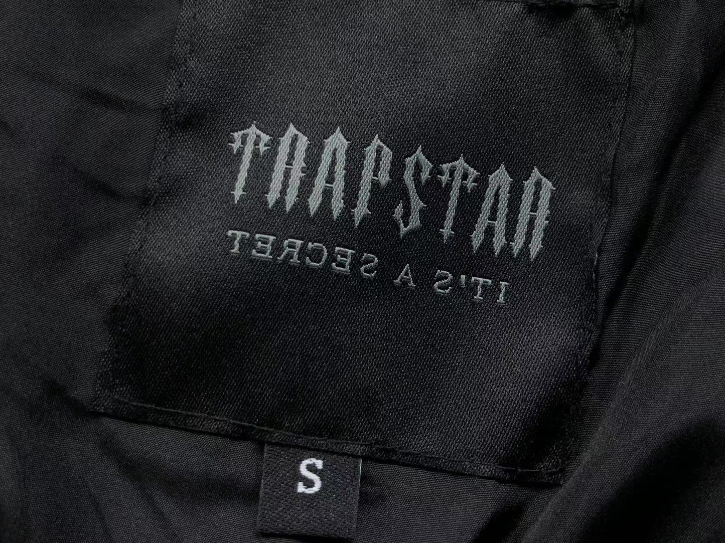 Trapstar Irongate Detachable Hooded Puffer Jacket Black-Drip Store Argentina