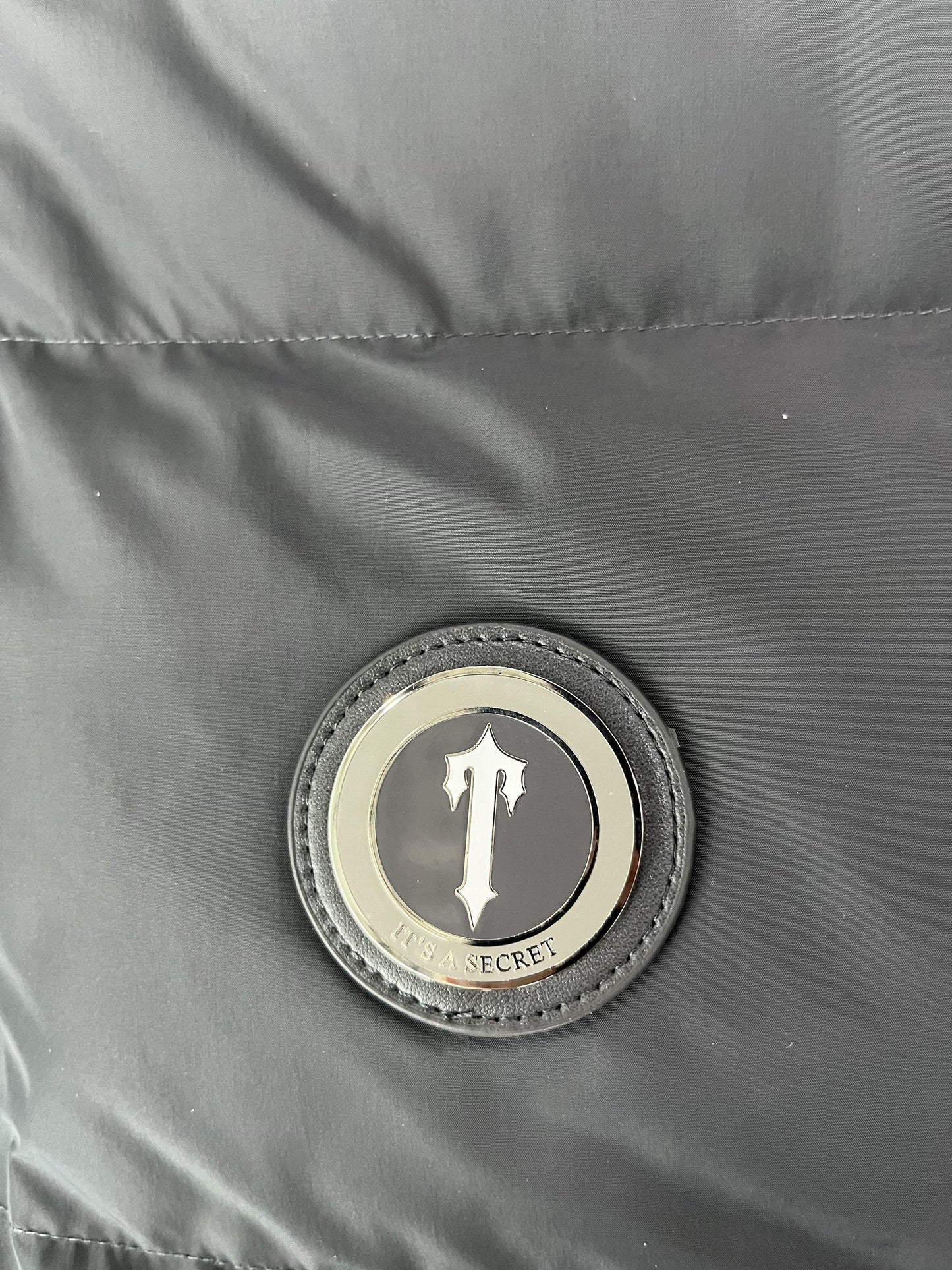 Trapstar Irongate Detachable Hooded Puffer Jacket Grey
