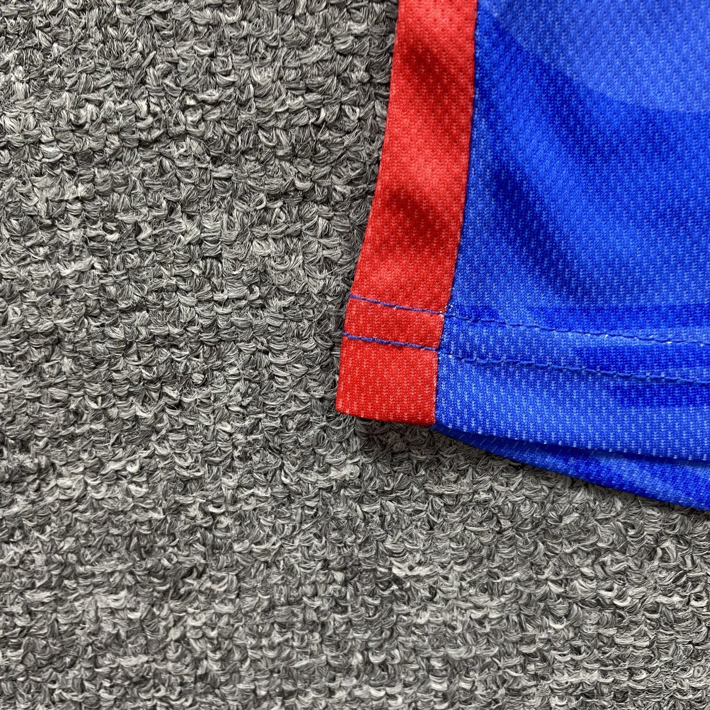 trapstar-irongate-football-jersey-blue-red-5-Drip Store Argentina