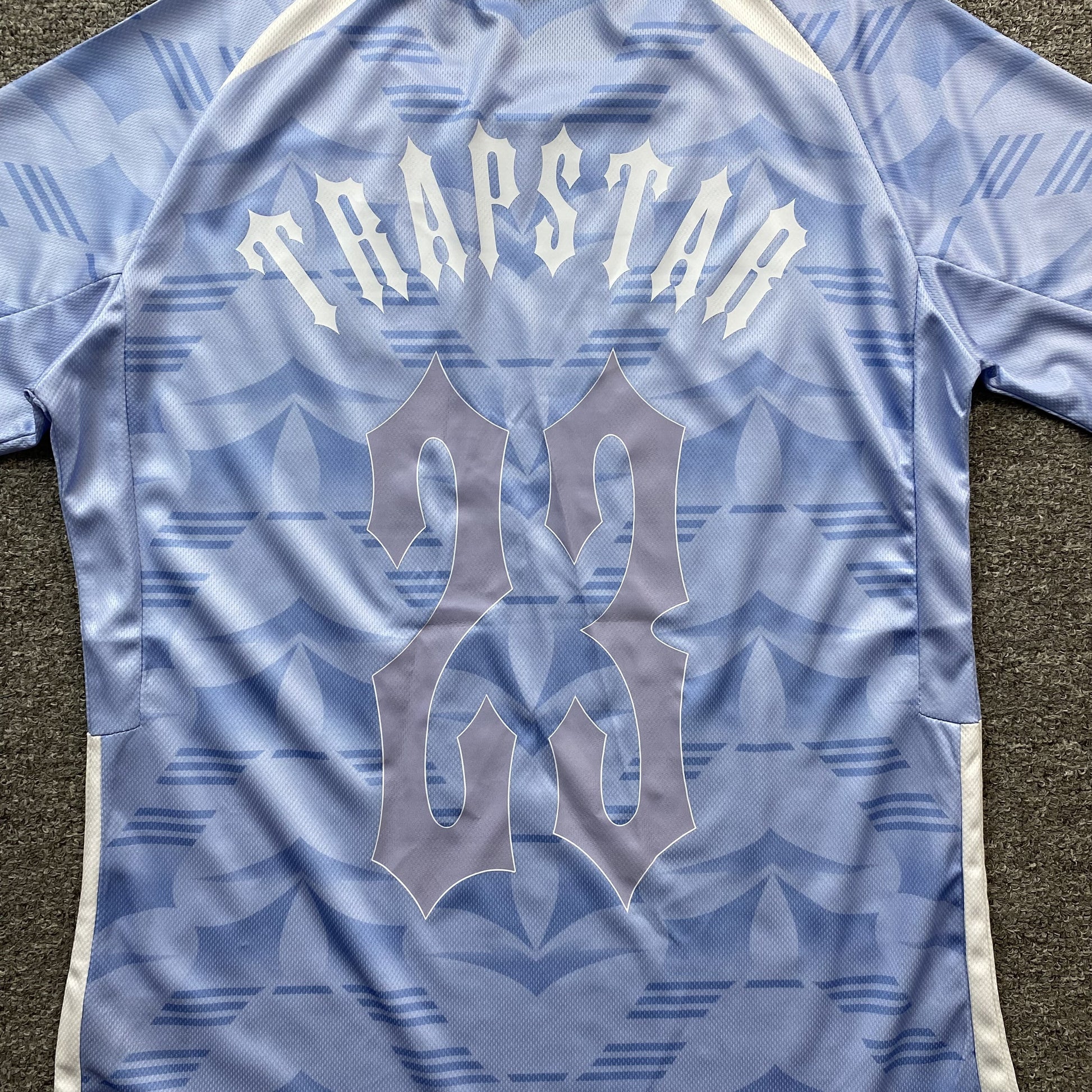 trapstar-irongate-football-jersey-sky-blue-4-Drip Store Argentina