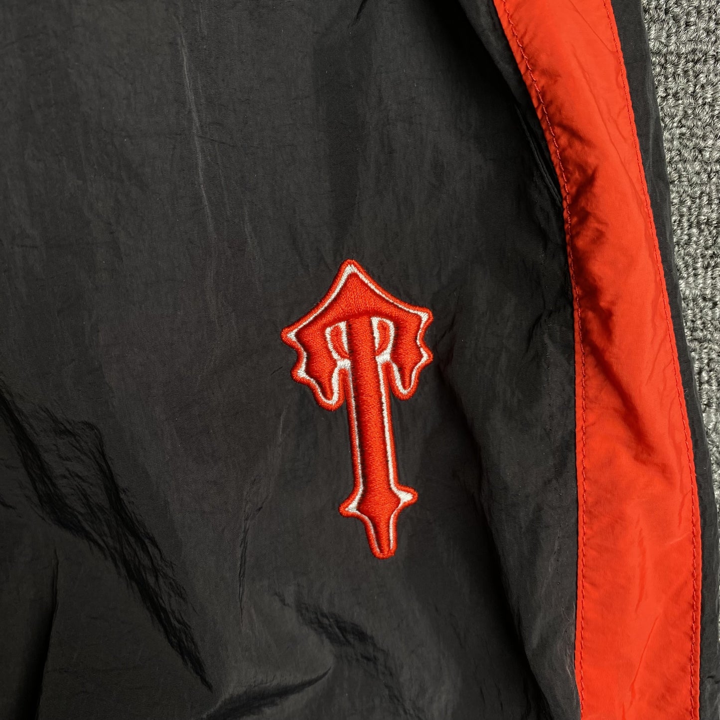 trapstar-irongate-t-shellsuit-black-5-Drip Store Argentina