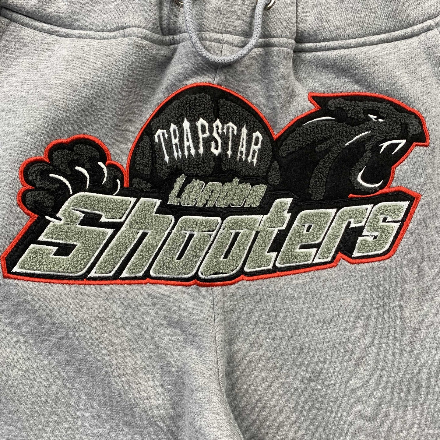 trapstar-shooters-tracksuit-grey-red-5-Drip Store Argentina