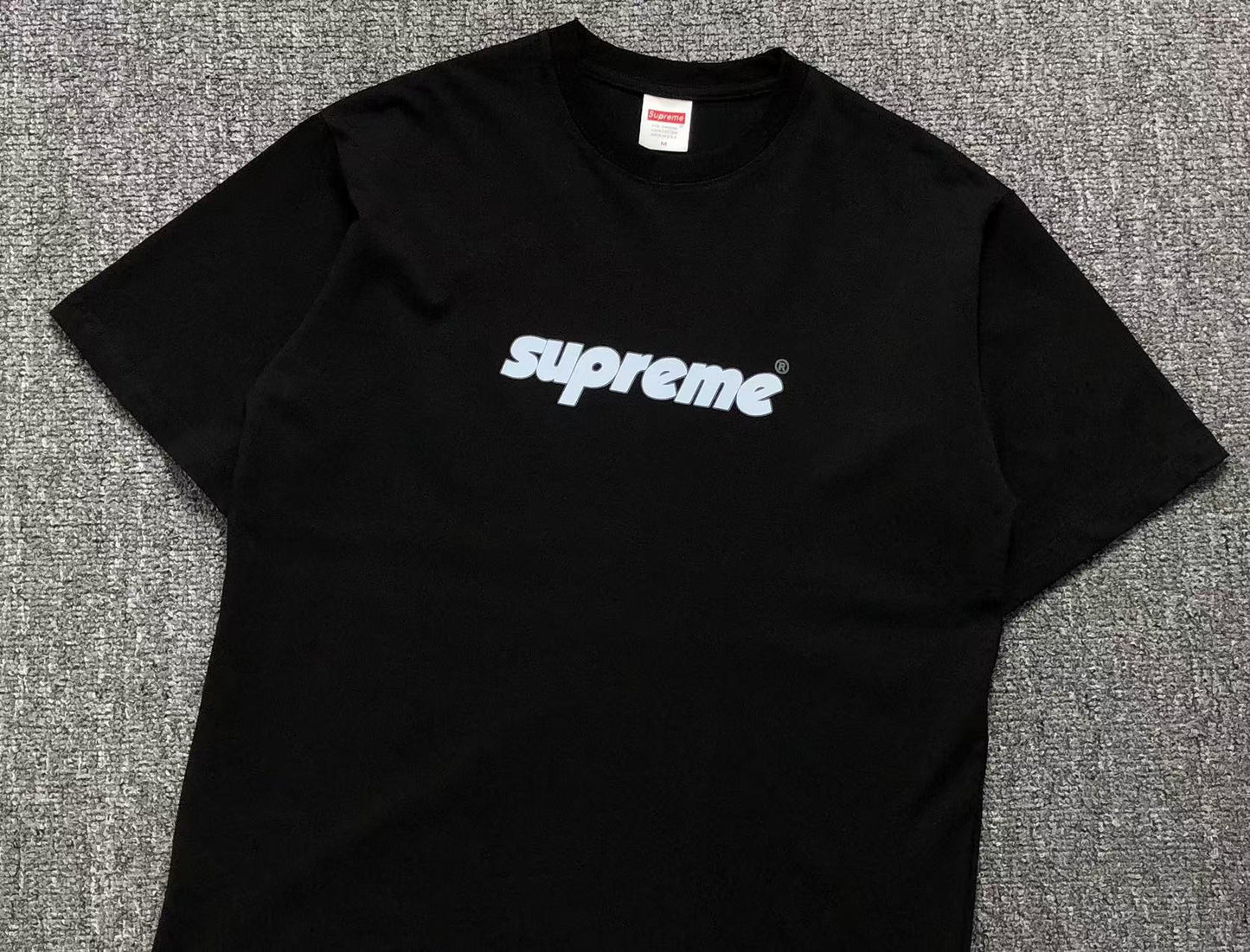 SUPREME PINLINE TEE BLACK