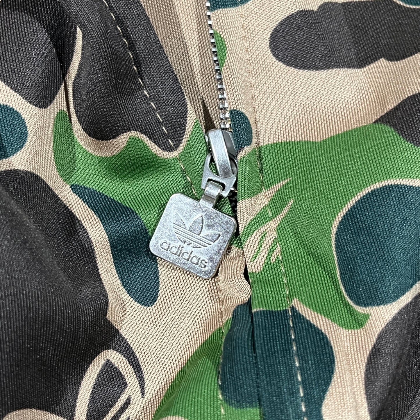 Campera Bape x Adidas Shark Verde Camo XXL