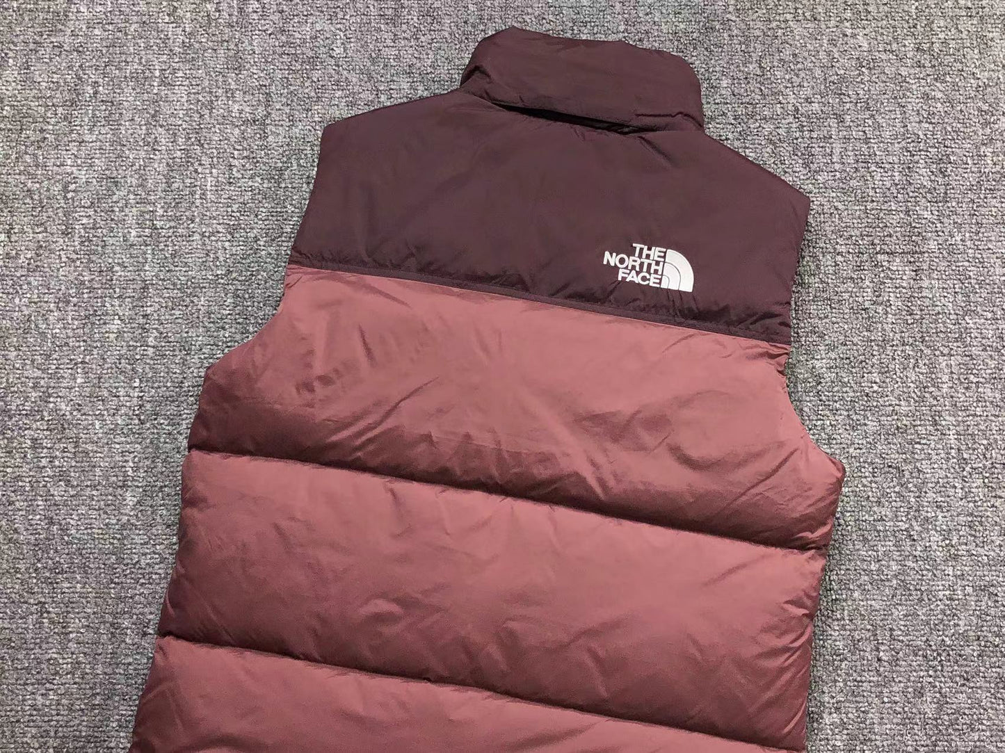 THE NORTH FACE 1996 RETRO NUPTSE VEST RED