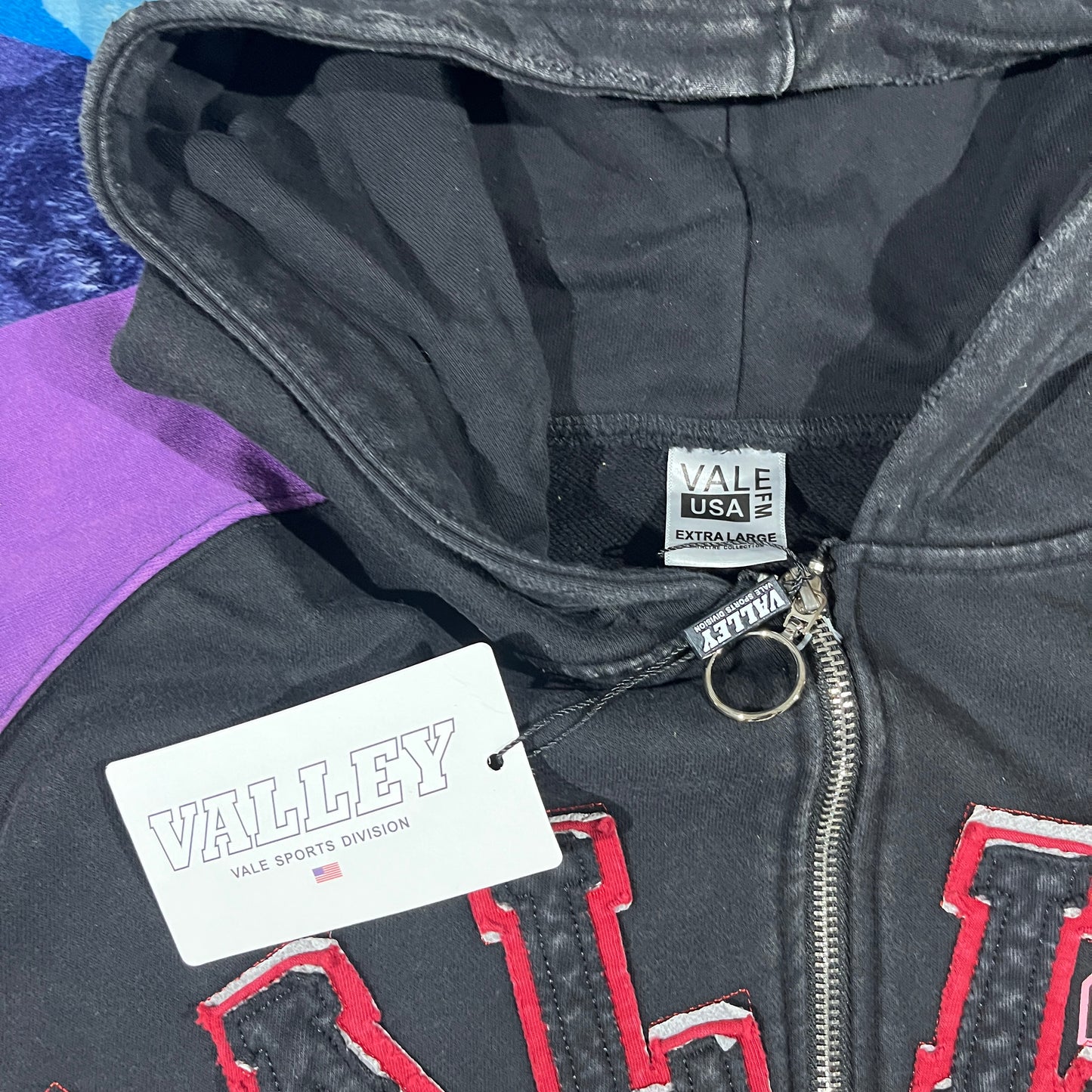 Vale Forever Crest Zip Up Black