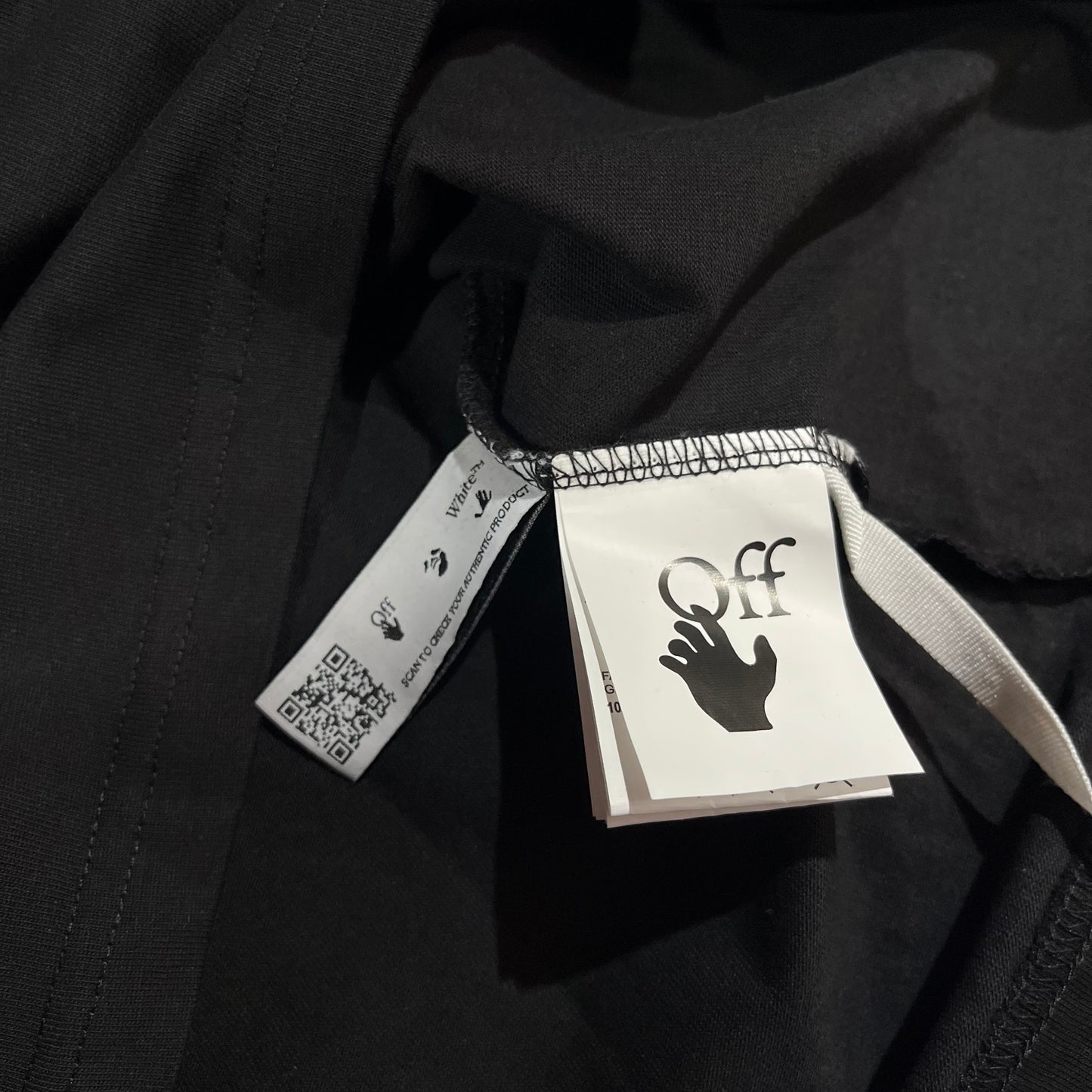 Remera Off White Caravaggio M