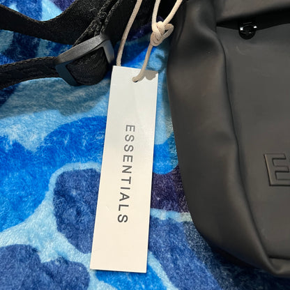 FEAR OF GOD ESSENTIALS SHOULDER BAG BLACK