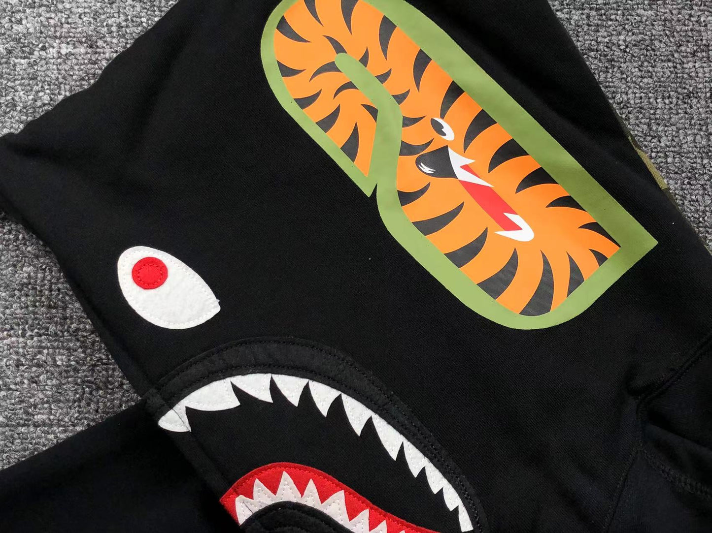 BAPE 1ST CAMO SHARK FULL ZIP HOODIE BLACK