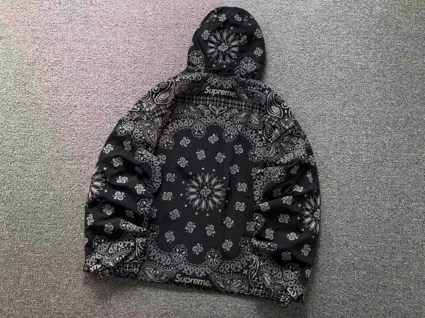 Supreme Reflective Bandana Anorak Black