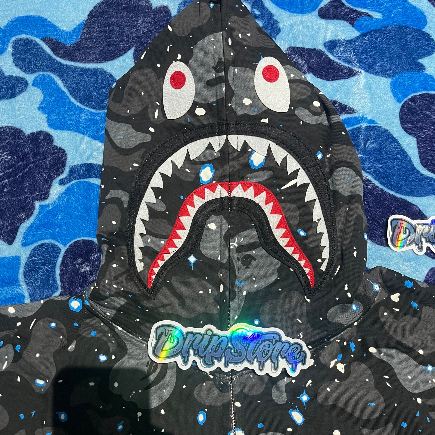 Campera Bape Space Camo (Brilla oscuridad) XL