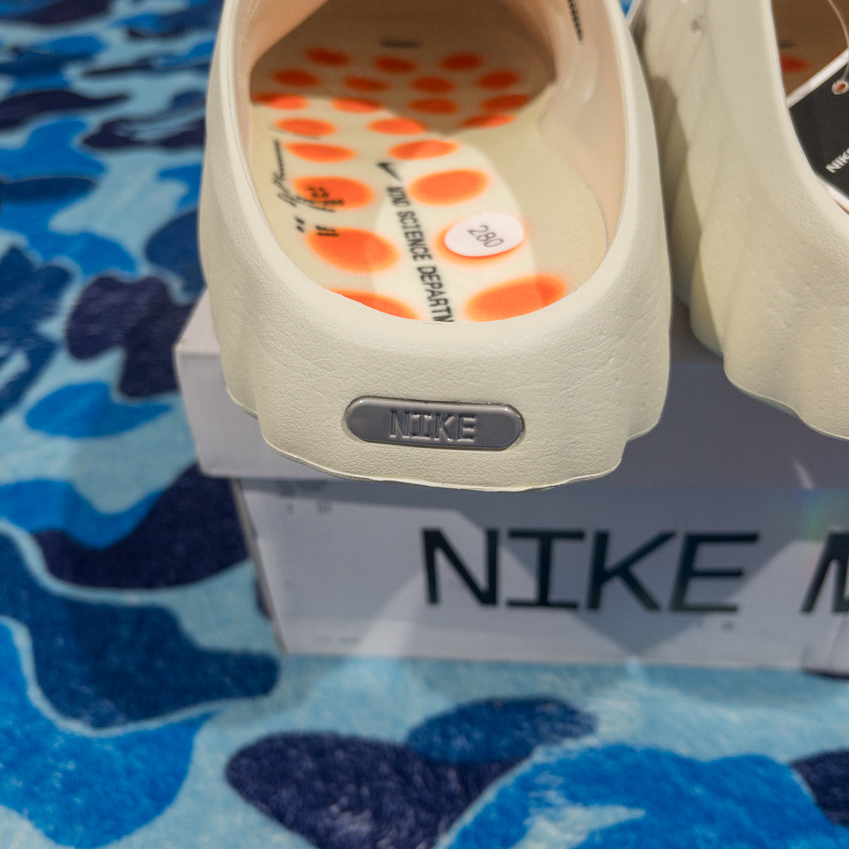 Nike Mind 001 Slide Light Bone