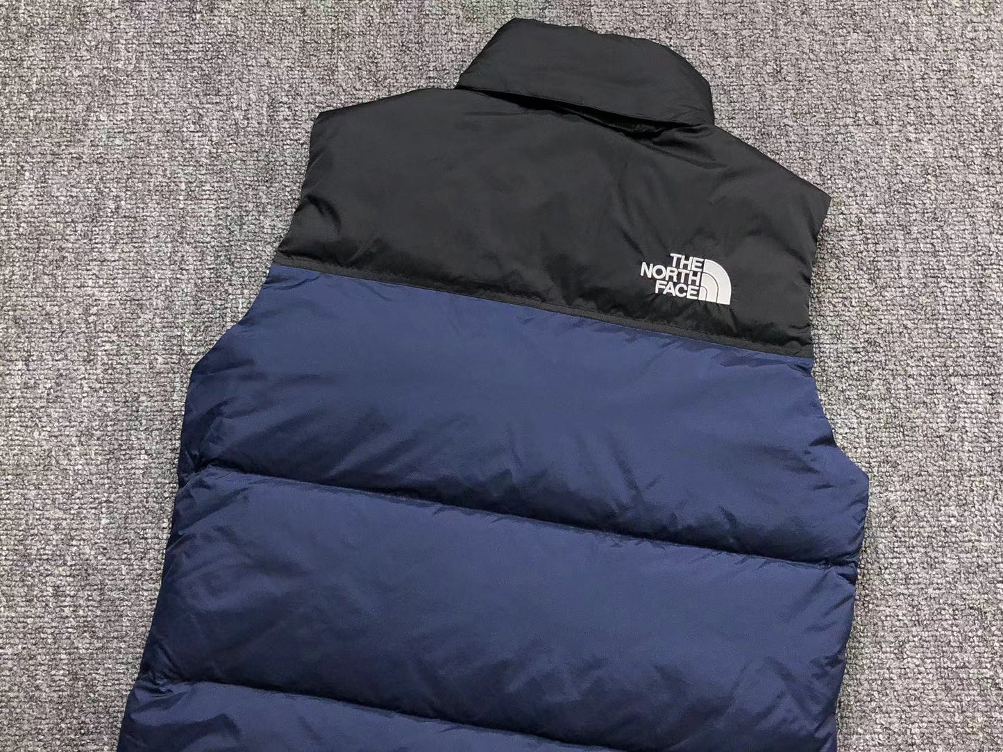 THE NORTH FACE 1996 RETRO NUPTSE VEST NAVY