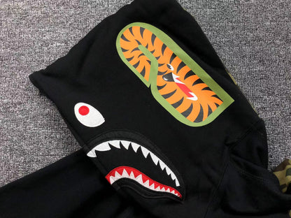 BAPE 1ST CAMO SHARK FULL ZIP HOODIE BLACK