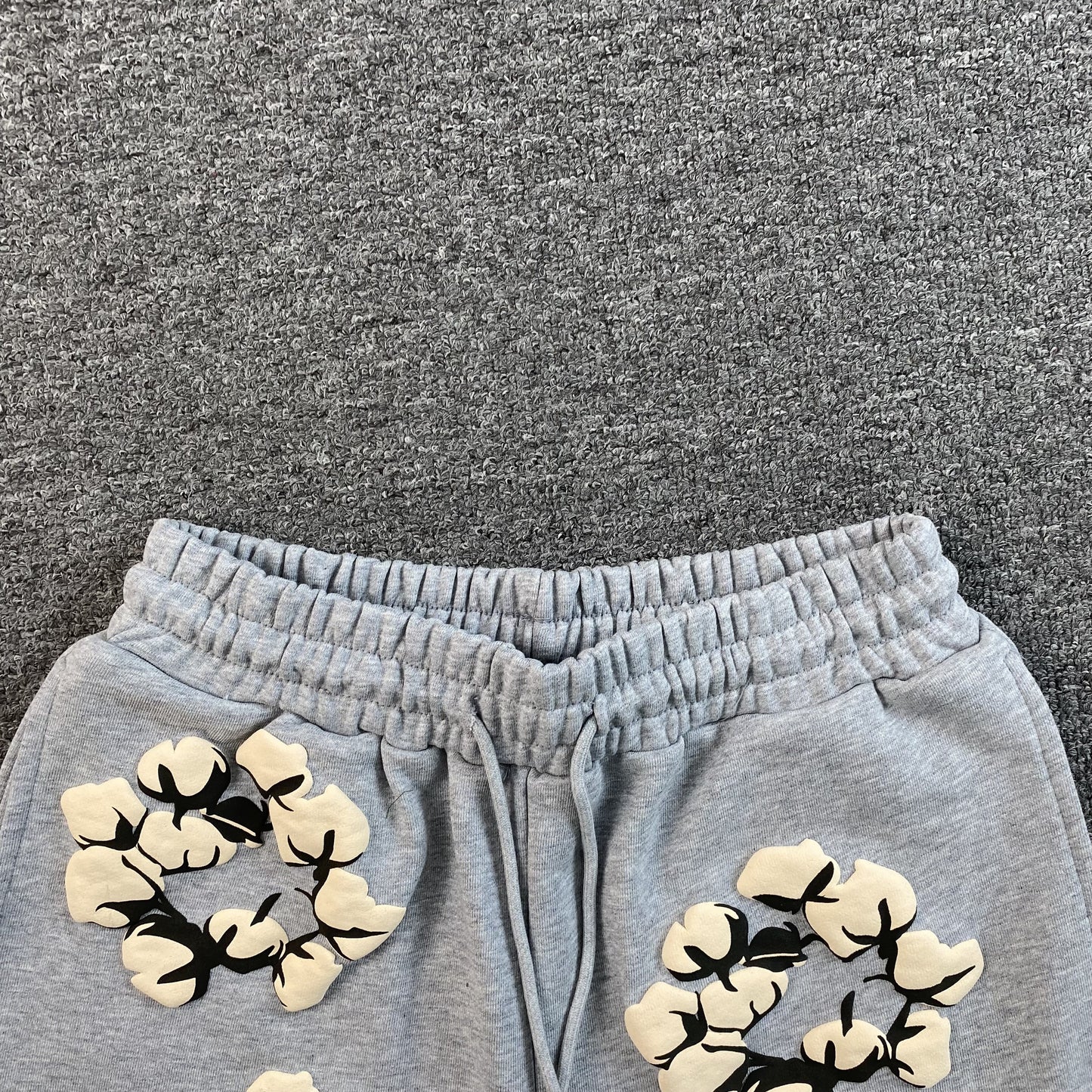 DENIM TEARS X CPFM CACTUS TEARS WREATH SHORTS GREY