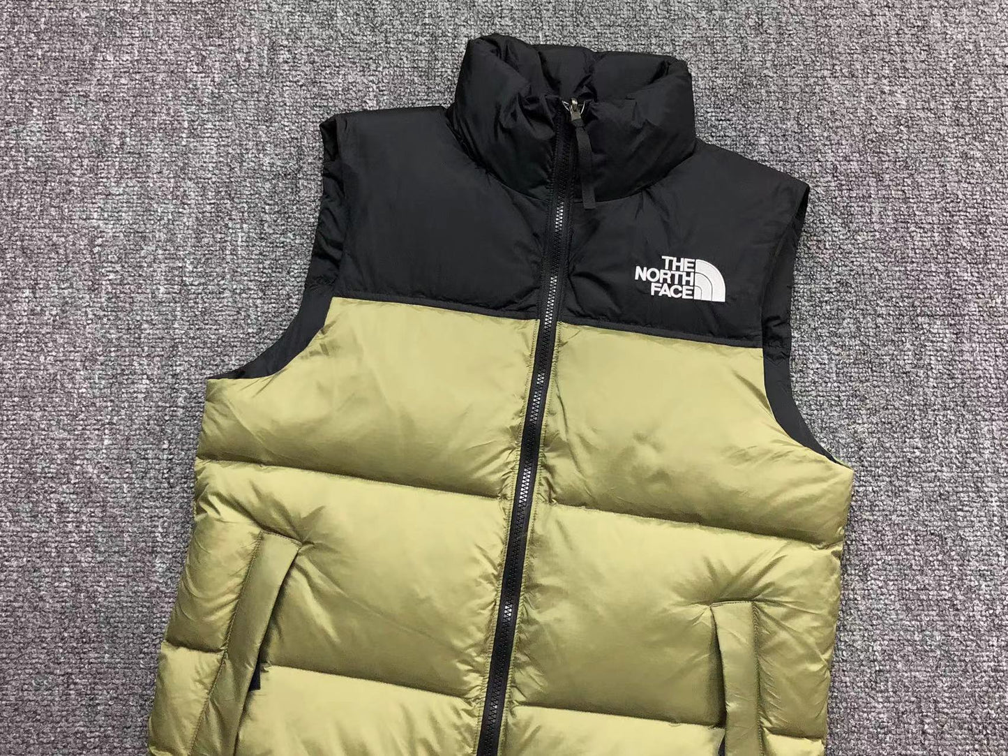 THE NORTH FACE 1996 RETRO NUPTSE VEST THYME