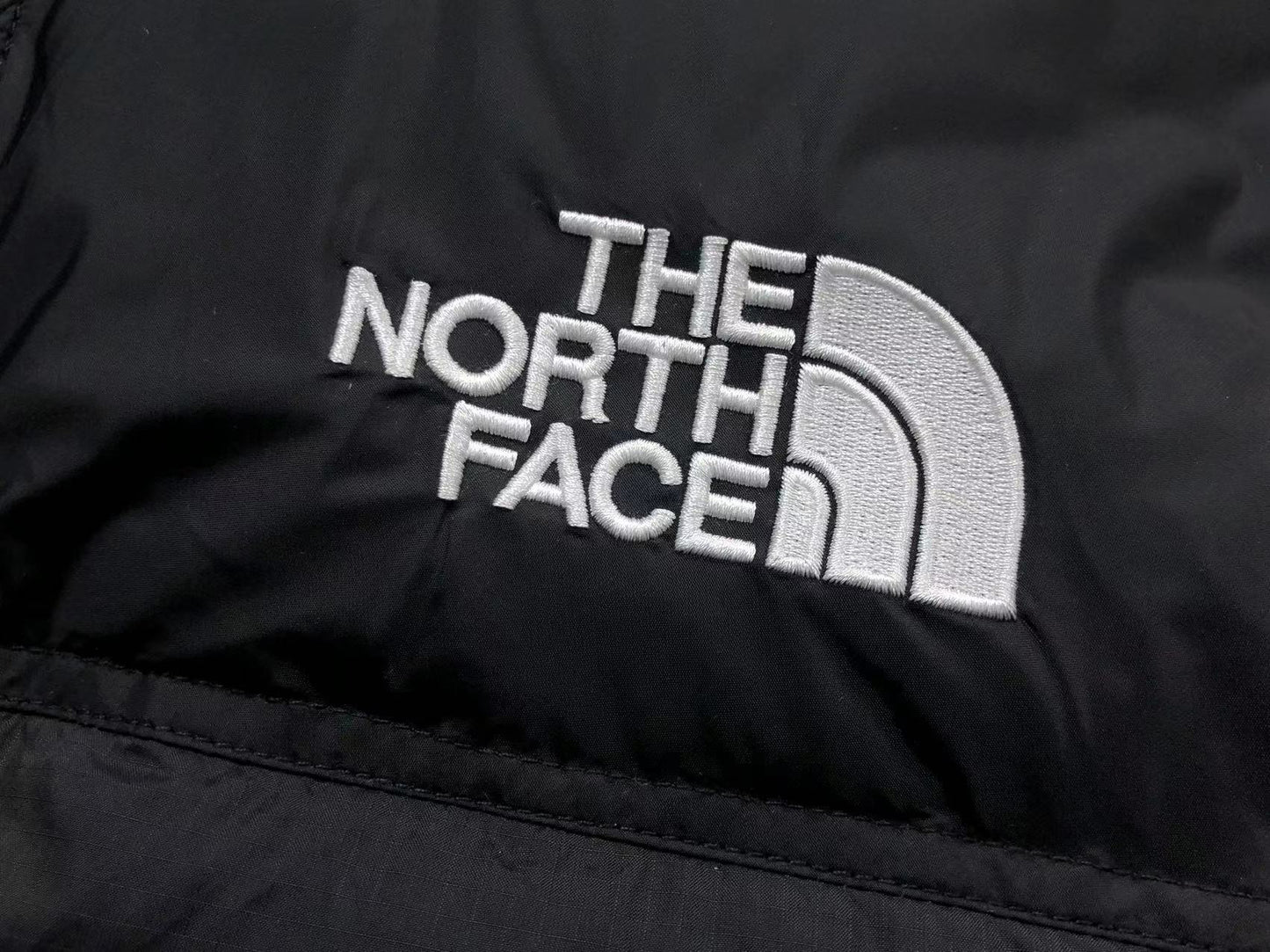 THE NORTH FACE 1996 RETRO NUPTSE VEST BLACK