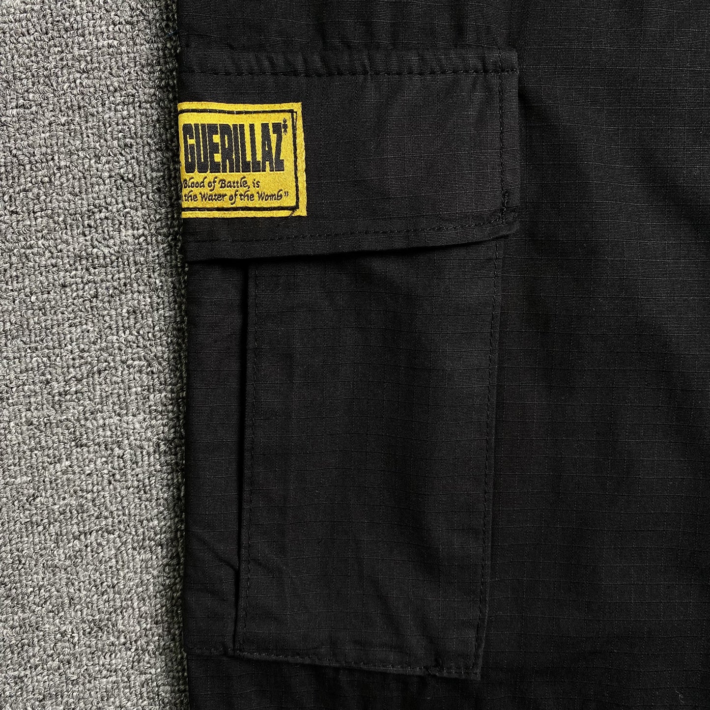 CORTEIZ GUERILLAZ CARGOS TRIPLE BLACK