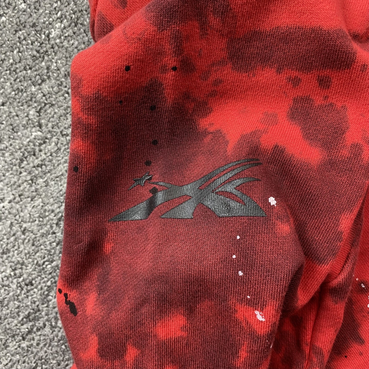 HELLSTAR SPORTS TYE-DYE SKULL HOODIE RED