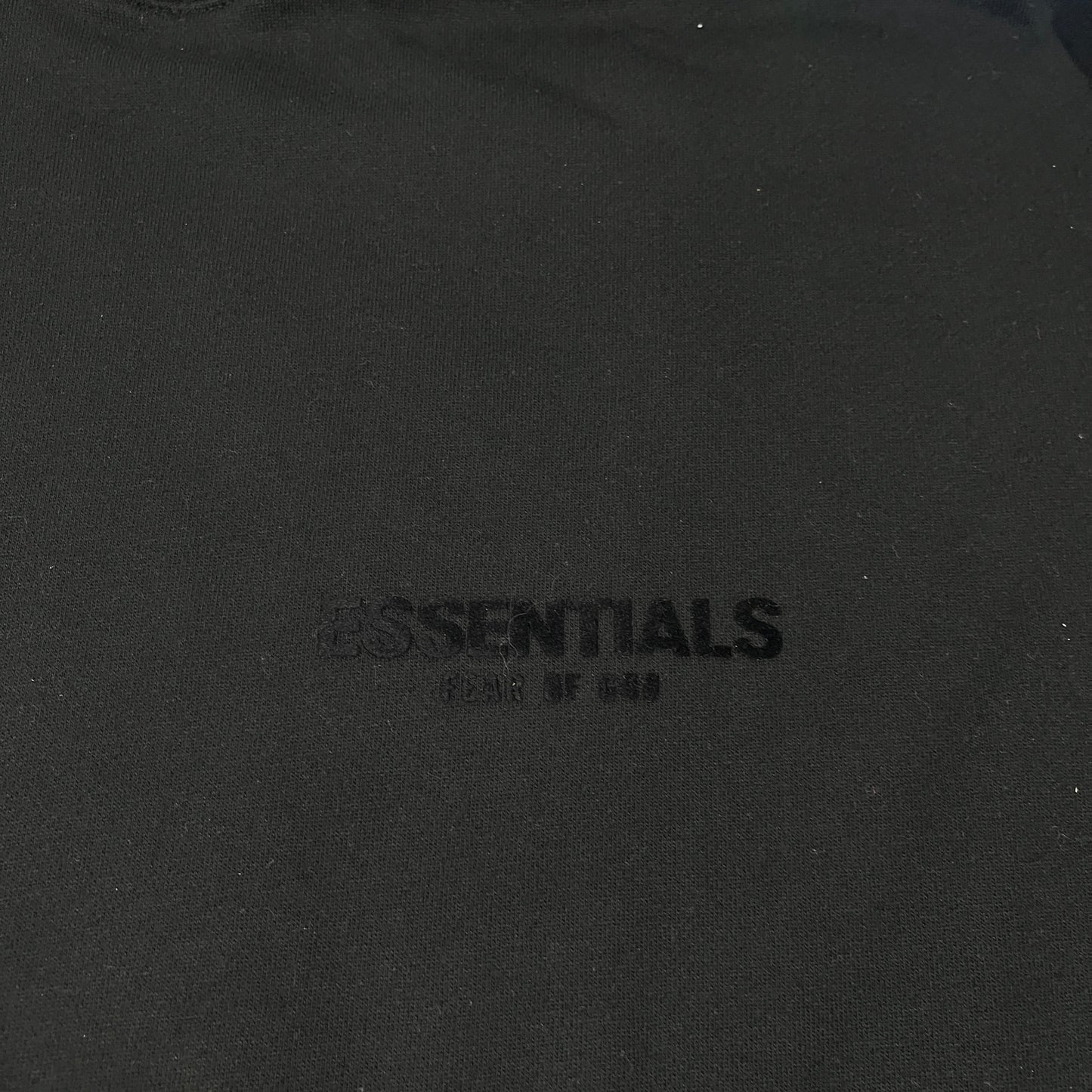 Buzo Essentials Negro L-XL