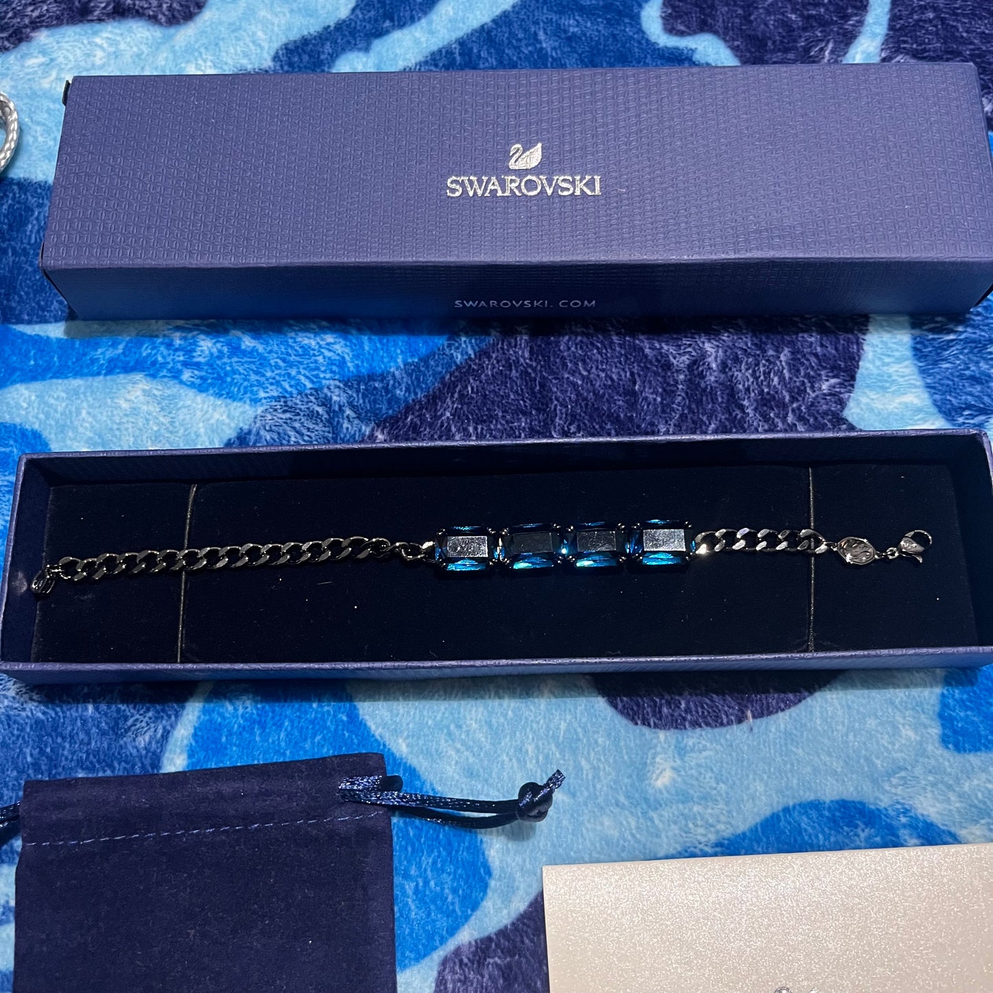 Pulsera Swarovski Millenia Negra Azul